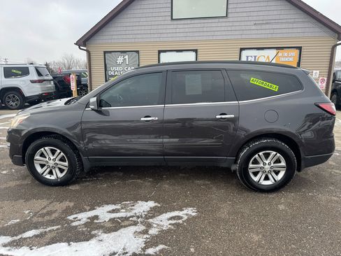 Used 2014 Chevrolet Traverse LT image 8