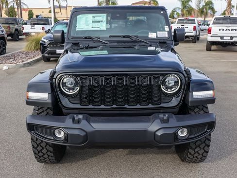 New 2025 Jeep Gladiator Willys image 9