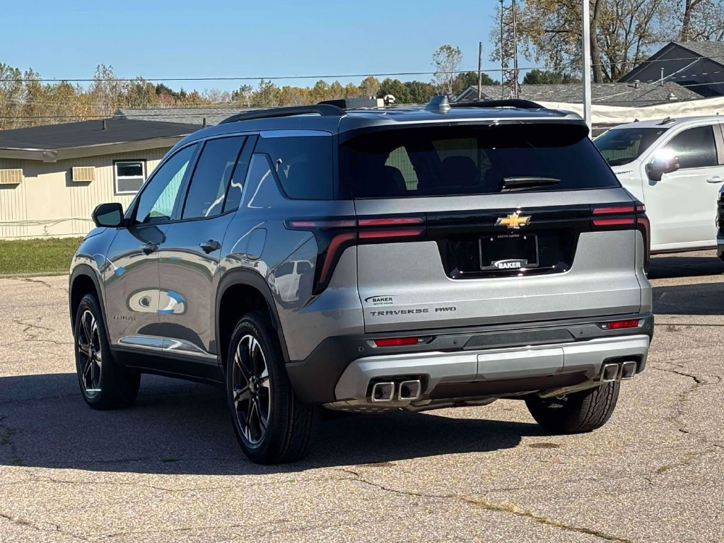 New 2027 Chevrolet Traverse LT w/ Driver Confidence Package AWD/4WD image 3