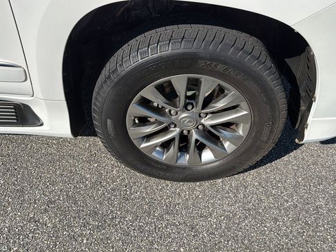 Used 2018 Lexus GX 460 Luxury AWD/4WD image 44