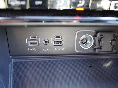 Used 2023 Jeep Grand Cherokee Altitude AWD/4WD image 29