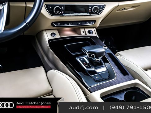 Used 2023 Audi Q5 2.0T Premium w/ Convenience Package image 7