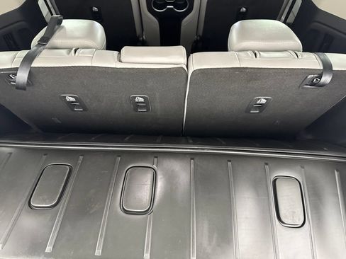 Used 2025 Honda Pilot EX-L image 31