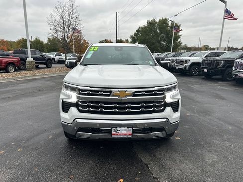 Used 2022 Chevrolet Silverado 1500 LTZ image 3