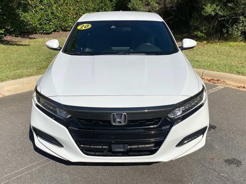 Used 2020 Honda Accord Sport image 2