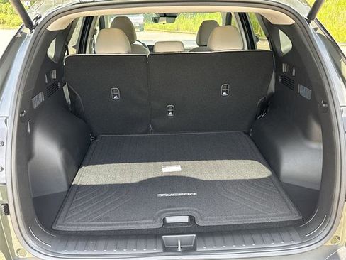 New 2025 Hyundai Tucson SEL image 18
