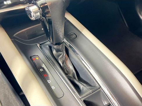 Used 2018 Honda HR-V EX image 25