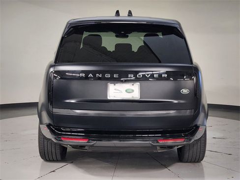 Used 2023 Land Rover Range Rover SE image 10