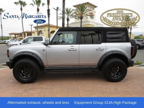 Used 2023 Ford Bronco Outer Banks AWD/4WD image 1