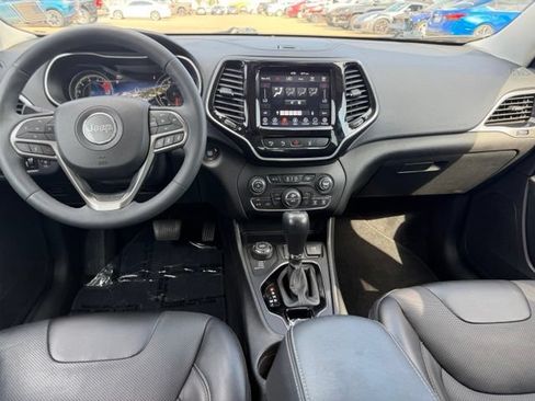 Used 2022 Jeep Cherokee Limited AWD/4WD image 9