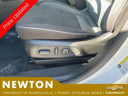 Used 2023 Chevrolet TrailBlazer LT FWD image 6