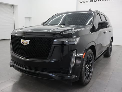 Used 2021 Cadillac Escalade Sport Platinum AWD/4WD image 7