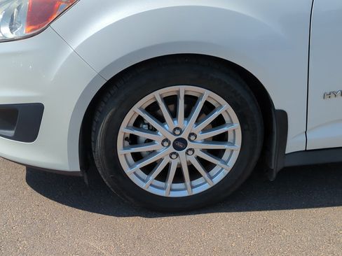 Used 2015 Ford C-MAX SE w/ Equipment Group 203A FWD image 10