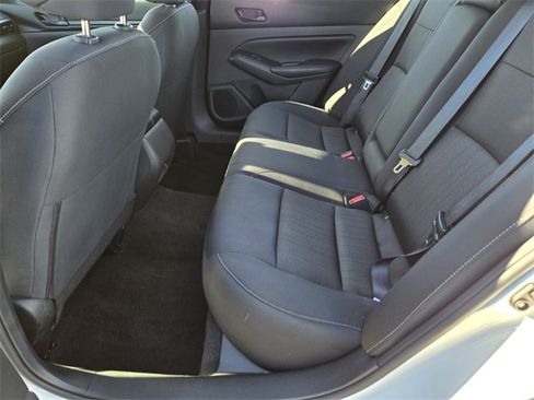 Used 2025 Nissan Altima 2.5 S image 11