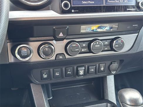 Used 2021 Toyota Tacoma TRD Off-Road image 18