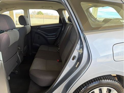 Used 2003 Toyota Matrix image 11