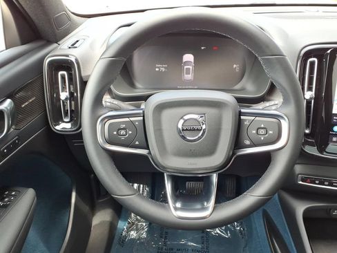 Certified 2023 Volvo XC40 Recharge Ultimate AWD/4WD image 14