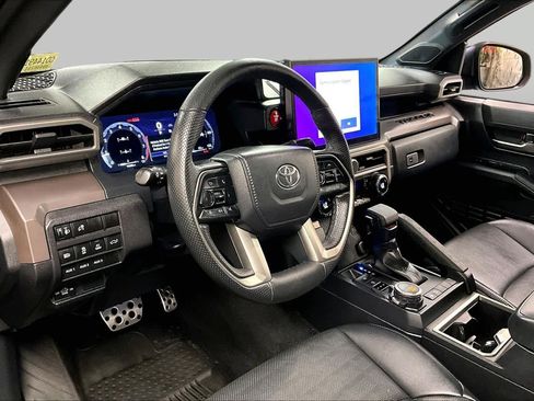 Used 2024 Toyota Tacoma TRD Sport w/ TRD Sport Premium Package AWD/4WD image 17