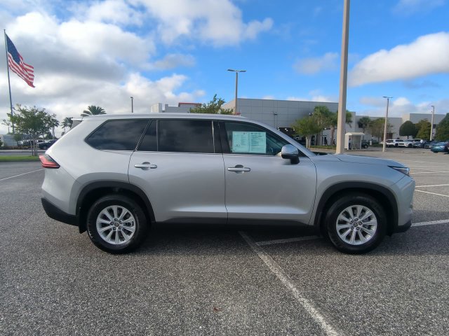 Certified 2025 Toyota Grand Highlander FWD image 3