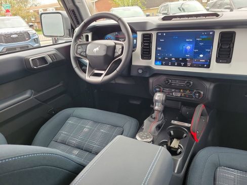 New 2026 Ford Bronco Heritage Edition image 13