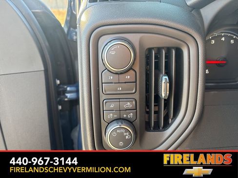 Used 2024 Chevrolet Silverado 2500 Custom w/ Custom Value Package image 14