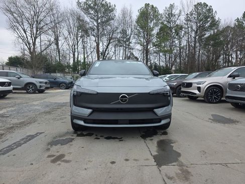 New 2026 Volvo EX30 Cross Country Ultra image 10