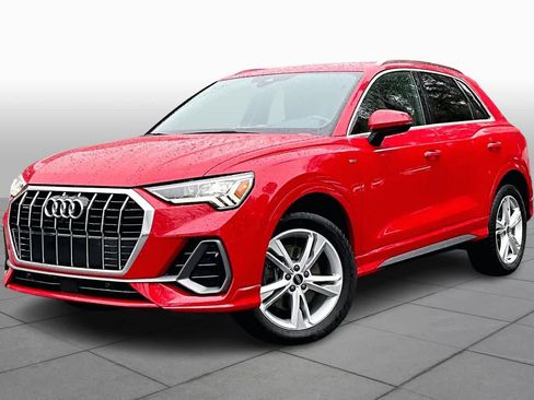 Used 2023 Audi Q3 2.0T Premium Plus w/ Premium Plus Package AWD/4WD image 1