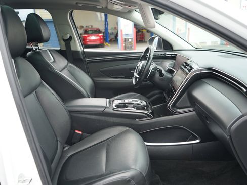 Used 2024 Hyundai Tucson Limited image 32