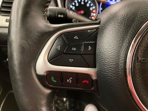 Used 2017 Jeep Compass Latitude w/ Cold Weather Group FWD image 28