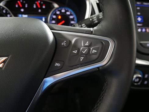 Used 2023 Chevrolet Equinox LT FWD image 28