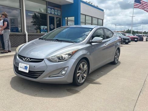 Used 2015 Hyundai Elantra Limited FWD image 1