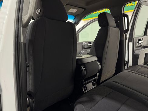 Used 2023 Chevrolet Silverado 2500 Custom w/ Custom Convenience Package image 17