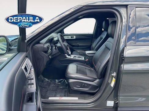 Used 2023 Ford Explorer ST-Line w/ Class IV Trailer Tow Package AWD/4WD image 11