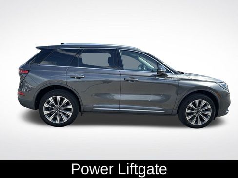 Used 2020 Lincoln Corsair Reserve w/ Elements Package FWD image 7