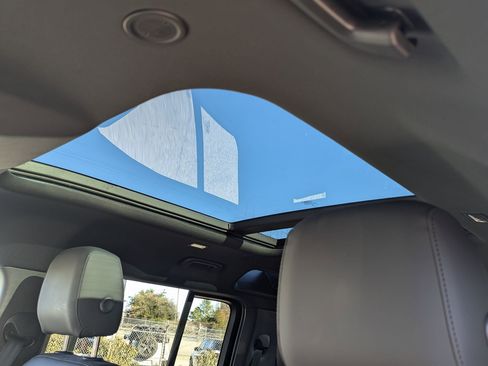 Certified 2025 Land Rover Defender 110 S image 15