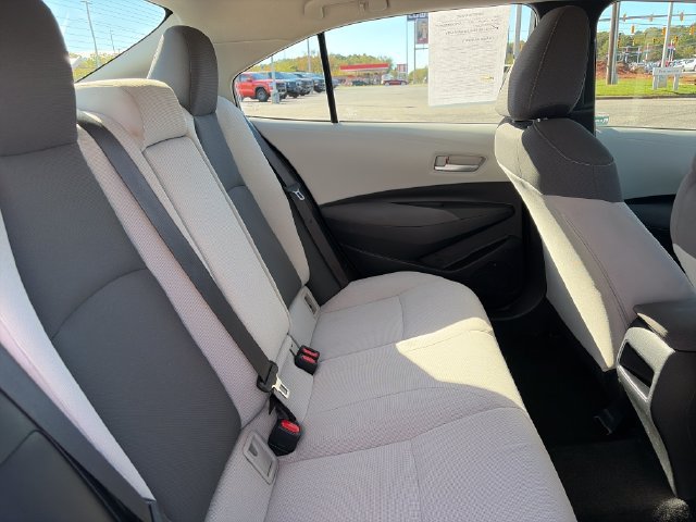 Used 2021 Toyota Corolla LE FWD image 13