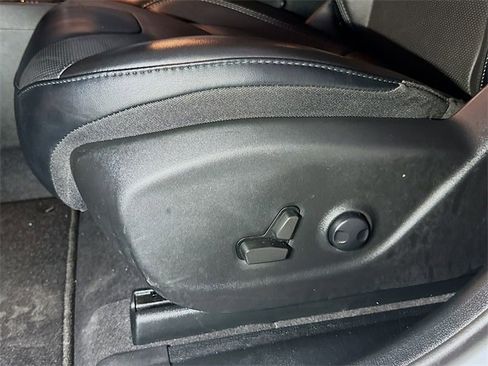 Certified 2022 Jeep Cherokee Limited image 16