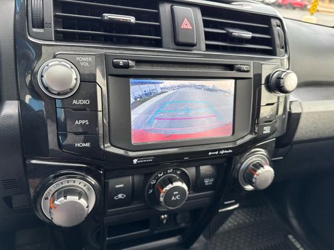 Used 2018 Toyota 4Runner TRD Off-Road Premium image 23