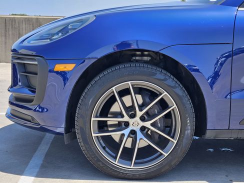 Certified 2026 Porsche Macan AWD/4WD image 13