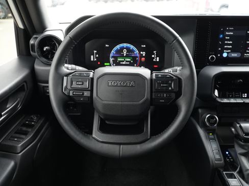 Used 2025 Toyota Land Cruiser 1958 image 21