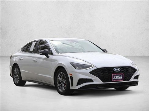 Used 2023 Hyundai Sonata SEL FWD image 3