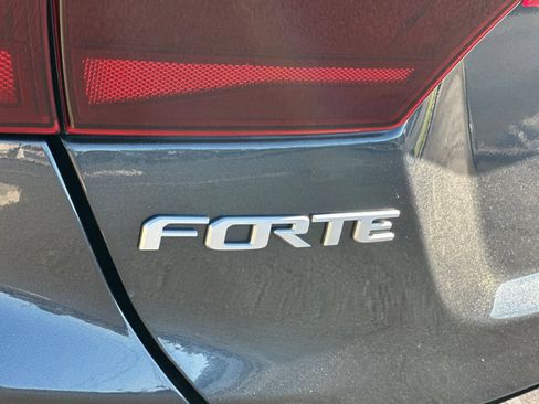 Used 2024 Kia Forte LXS FWD image 23
