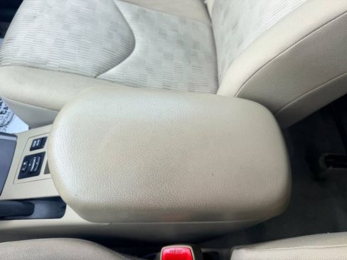 Used 2012 Toyota RAV4 FWD w/ Value Pkg image 40