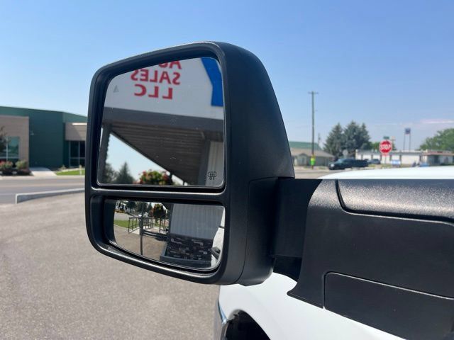 Used 2024 RAM 2500 Tradesman w/ Chrome Appearance Group AWD/4WD image 24