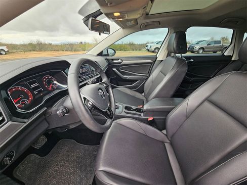 Used 2020 Volkswagen Jetta SE image 13