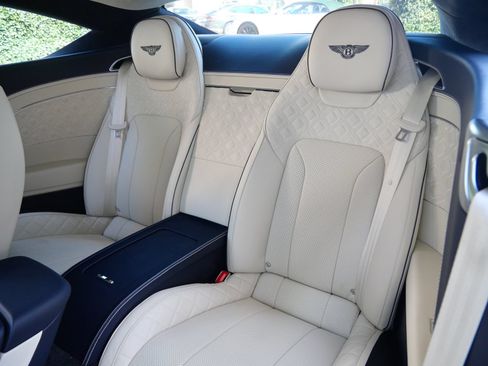 Used 2022 Bentley Continental GT AWD/4WD image 20