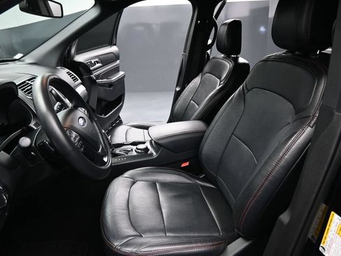 Used 2019 Ford Explorer Sport AWD/4WD image 10