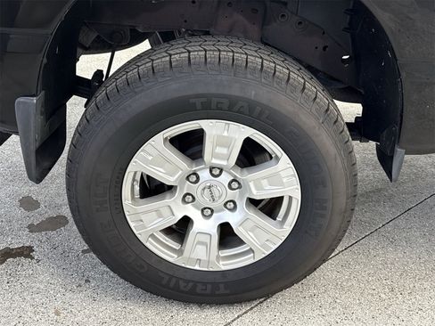 Used 2017 Nissan Titan S image 42