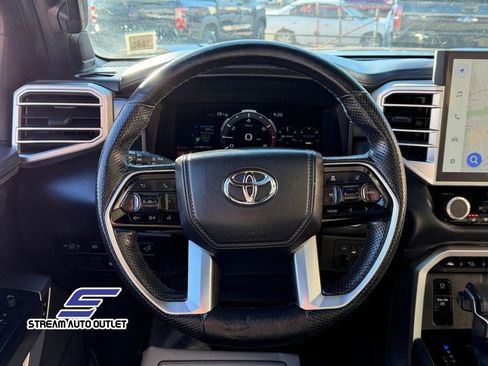 Used 2022 Toyota Tundra Platinum image 29