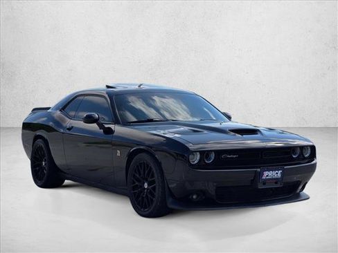 Used 2020 Dodge Challenger R/T Scat Pack w/ Plus Package RWD image 3